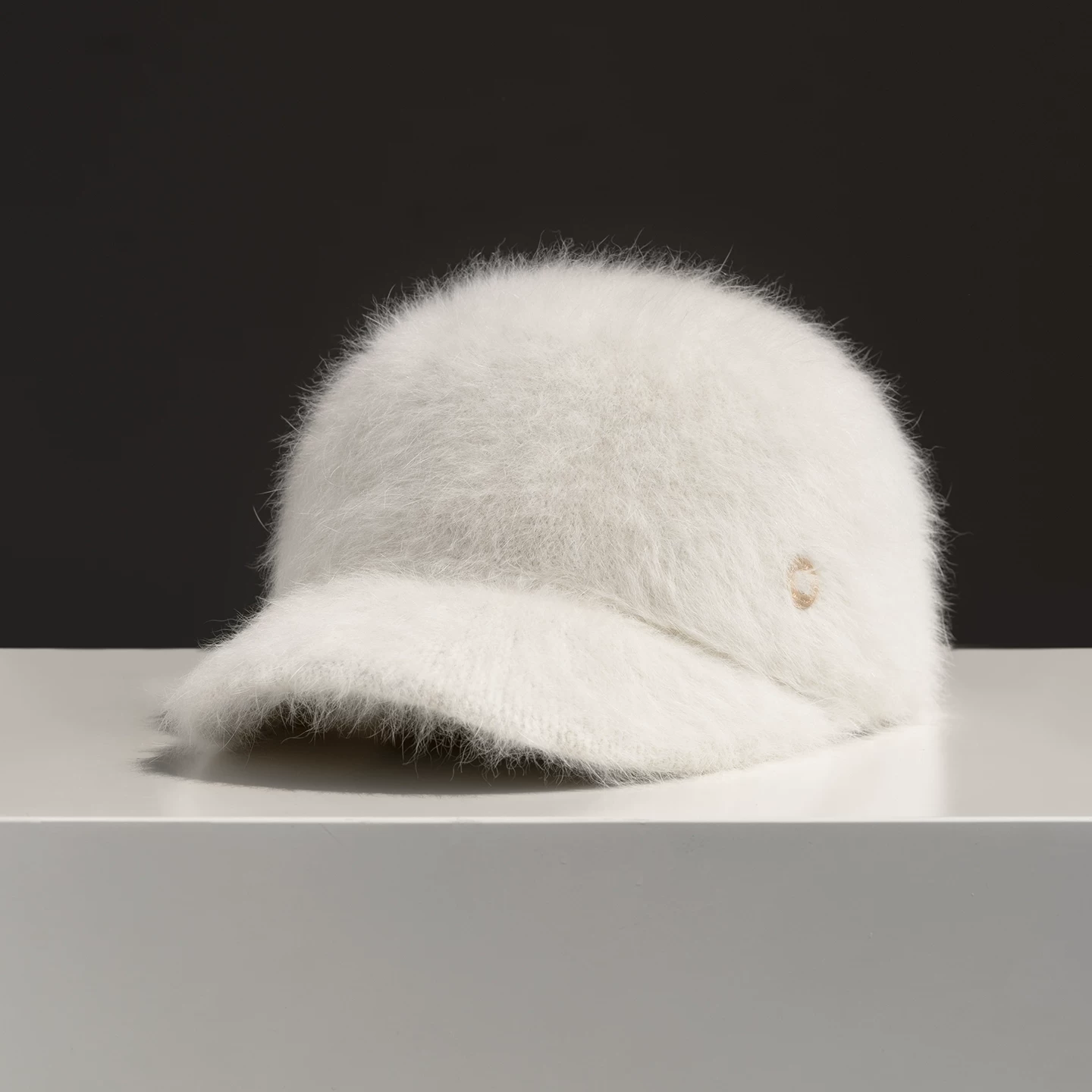 OCTOBRE — Angora hat